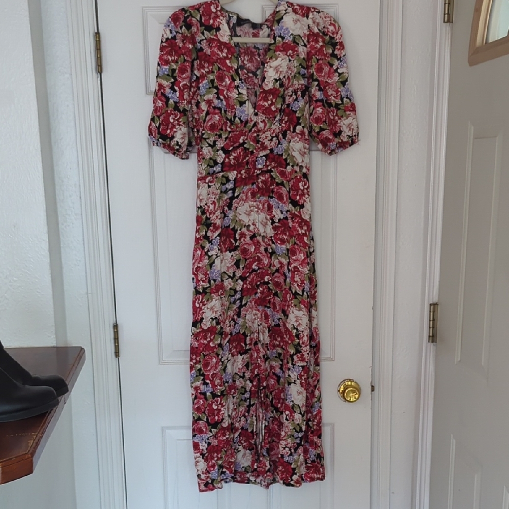 MINKPINK Red and Pink Floral V-Neck Maxi Dress